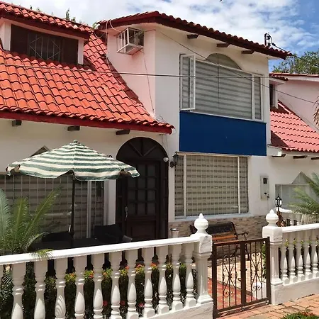 Casa Comoda, Bien Ubicada En Conjunto Con Piscina Melgar Exterior photo
