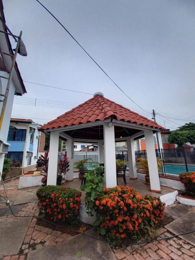 Casa Comoda, Bien Ubicada En Conjunto Con Piscina Holiday home *